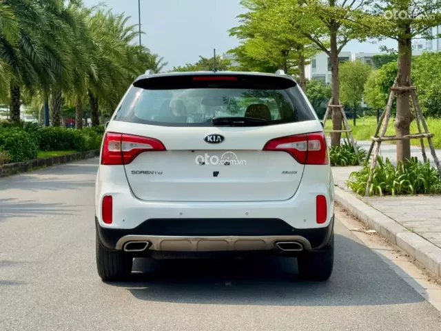 Sorento 2.4 GAT máy xăng sản xuất 2020, đăng ký 2021 siêu đẹp