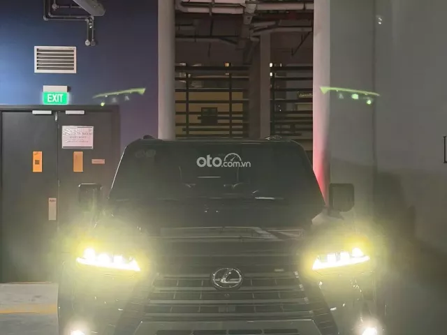 LƯỚT 4000KM. XE MỚI KENG