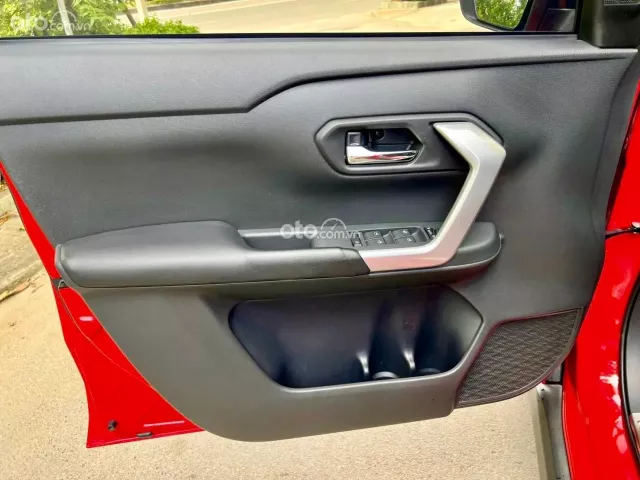 Bán xe Toyota Raize 2022, tên tư nhân, 1 chủ từ mới, chạy 4.4 vạn km zin, lốp theo xe còn đẹp