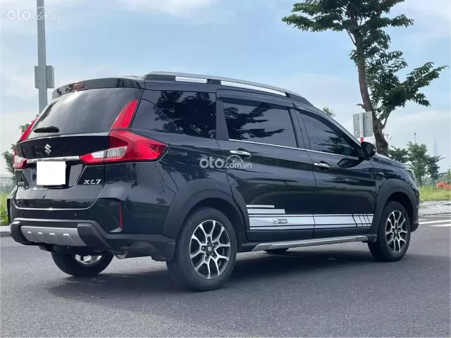 Xe gia đình cần bán Suzuki XL7 2022