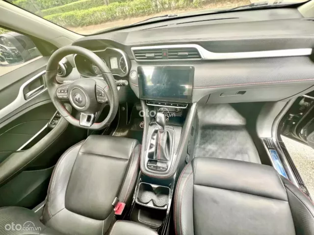 Mẫu gầm cao giá cực tốt