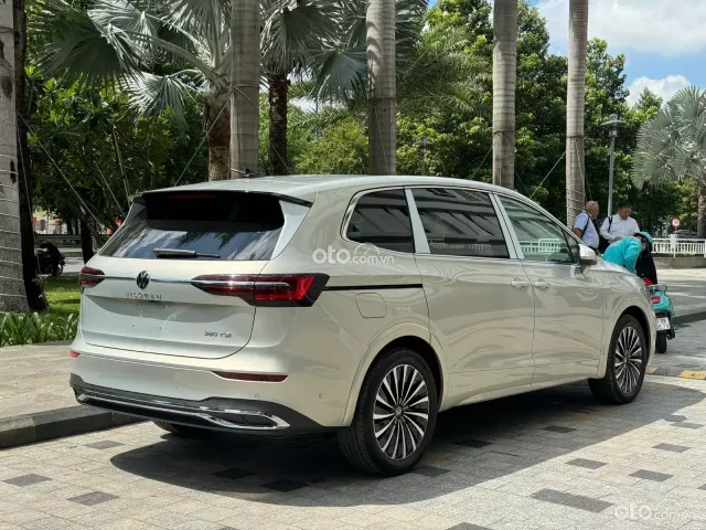 Màu bạc Ánh Kim màu cực hot và sang trọng cho khách hàng đang tìm kiếm