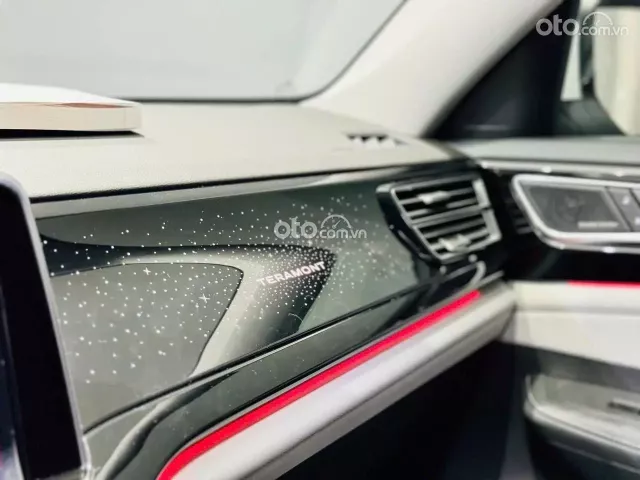 Màu trắng nội thất be giao sớm toàn quốc, phiên bản giới hạn dành cho chủ tịch