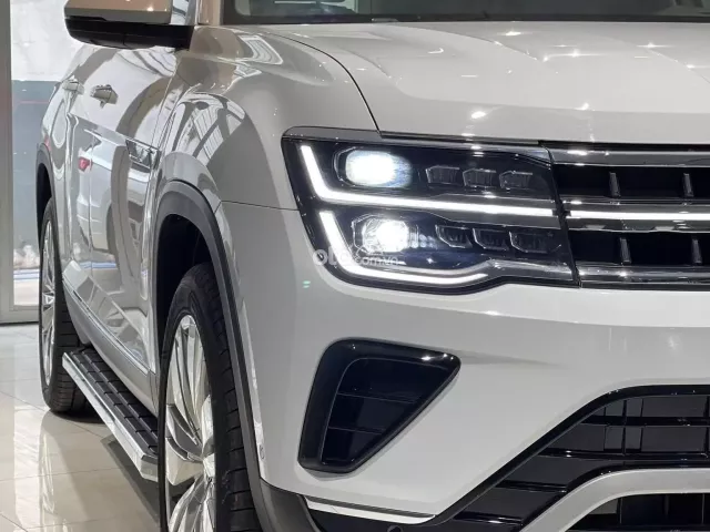 Màu trắng nội thất be giao sớm toàn quốc, phiên bản giới hạn dành cho chủ tịch