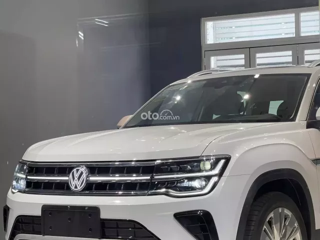 Màu trắng nội thất be giao sớm toàn quốc, phiên bản giới hạn dành cho chủ tịch