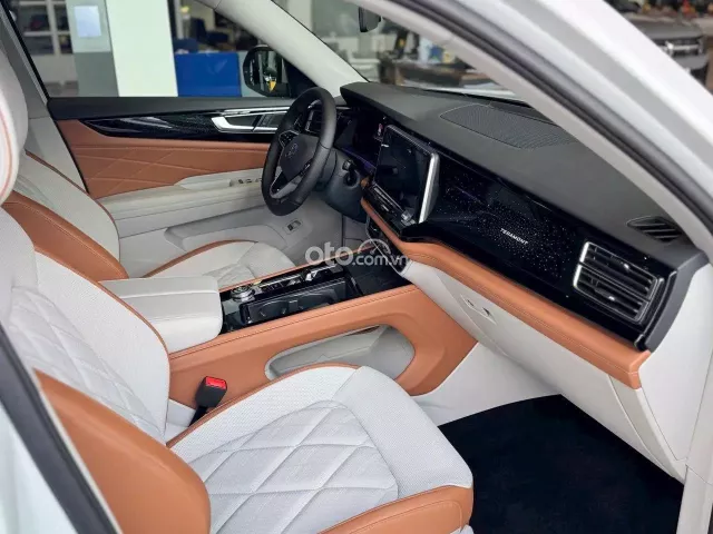 Màu trắng nội thất be giao sớm toàn quốc, phiên bản giới hạn dành cho chủ tịch