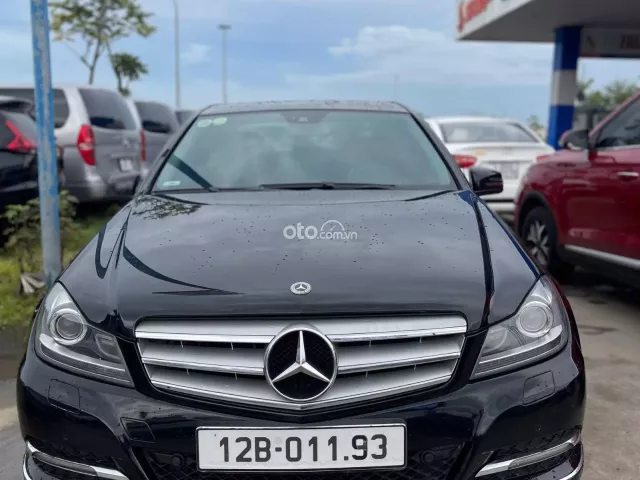 Mercedes C200 2011. 1.8 tubo 116780km