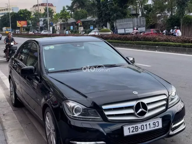 Mercedes C200 2011. 1.8 tubo 116780km