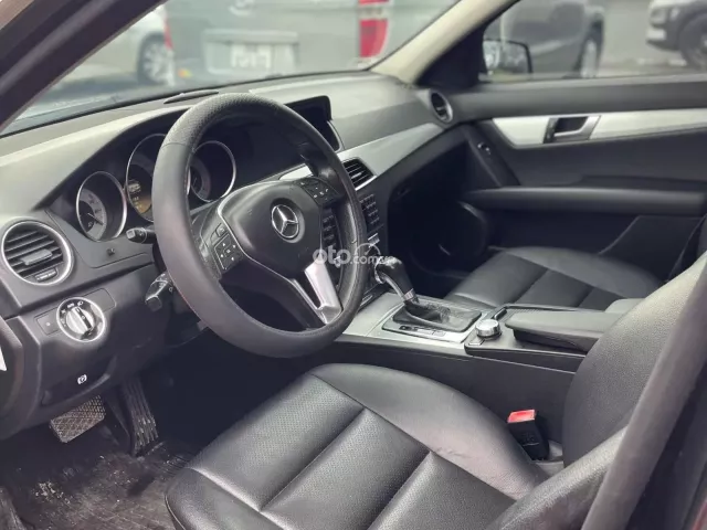 Mercedes C200 2011. 1.8 tubo 116780km