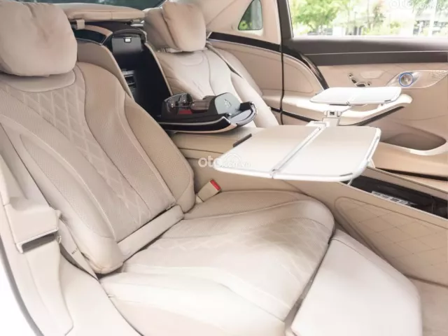 Trắng Kem, đẹp không lỗi