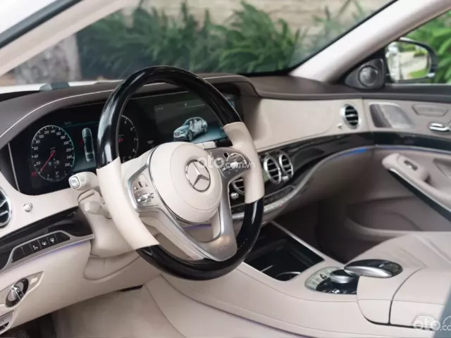 Trắng Kem, đẹp không lỗi