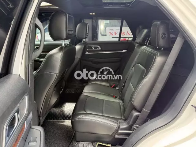FORD EXPLORER CÁ NHÂN 2018 - 95000KM