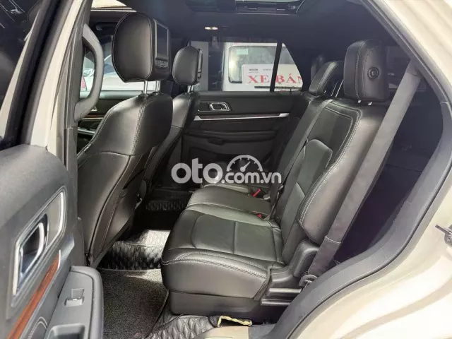 FORD EXPLORER CÁ NHÂN 2018 - 95000KM