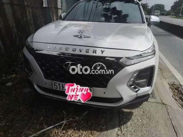 Hyundai Santa Fe 2019 2.4L AT 4 WD