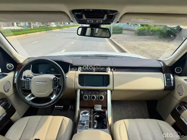 Range Rover Vogue màu trắng 2015 – Biểu tượng quyền lực, dành cho giới thượng lưu