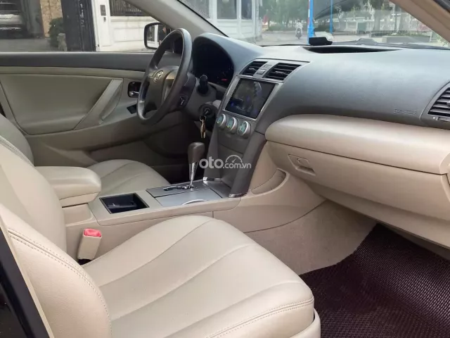 Toyota Camry LE 2.4 2007