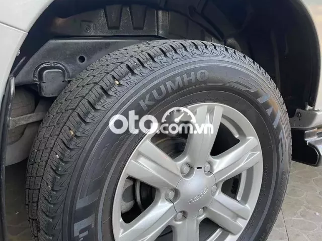 Isuzu Mu X 2017 2.5 4X2 MT - Xe gia đình đi kỹ