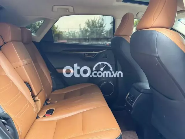 Lexus NX 2019 - 80000 km