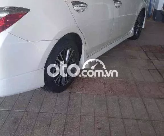 Toyota altit 22020 2.4G 4x2 MT - 28330 km