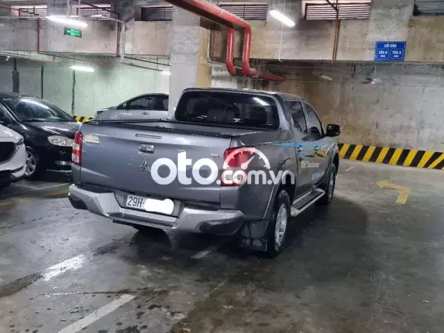 Bán Triton 2018 4x2 AT - 74000 km - Hà Nội