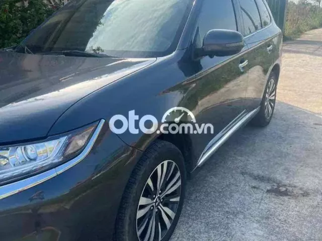 Mitsubishi Outlander 2023 2.0 CVT - 24000 km