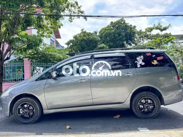 Mitsubishi Grandis 2005 2.4 AT - 200 km