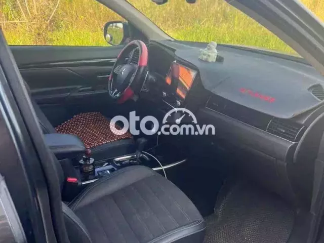 Mitsubishi Outlander 2023 2.0 CVT - 24000 km