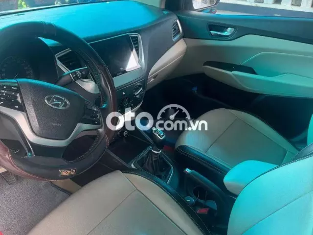 Hyundai Accent 2018 1.4 MT - 130000 km