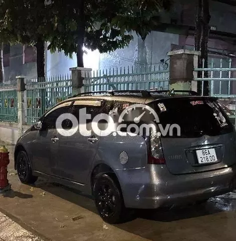 Mitsubishi Grandis 2005 2.4 AT - 200 km