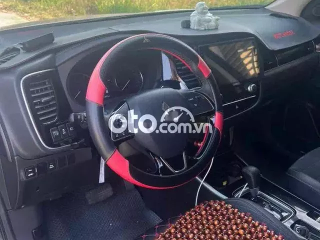 Mitsubishi Outlander 2023 2.0 CVT - 24000 km