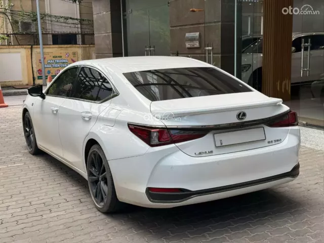 Xe cũ đẹp như mới, giá cực tốt