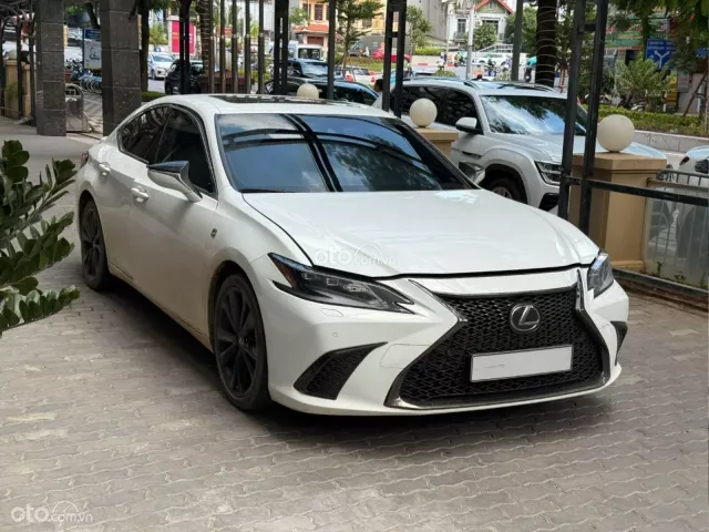 Xe cũ đẹp như mới, giá cực tốt