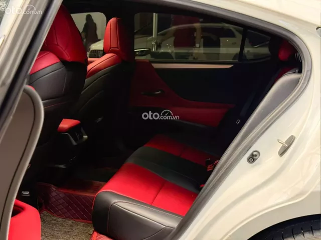 Xe cũ đẹp như mới, giá cực tốt