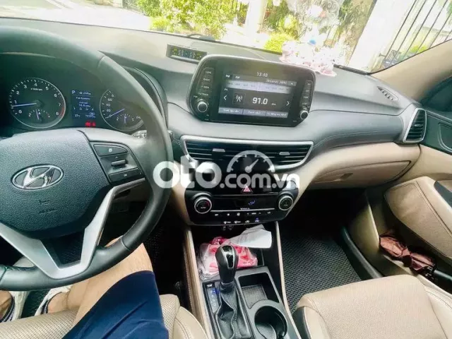 Hyundai Tucson 2021 2.0 Tiêu chuẩn - 72000 km