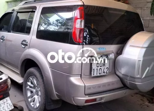 Ford Everest 2013 2.5L 4x2 MT - 202000 km