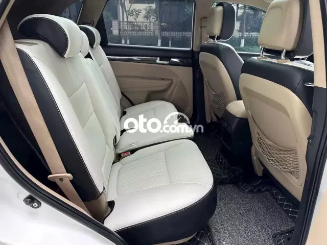 Chính chủ bán xe Kia Sorento 2016 2WD 2.4 GATHfull