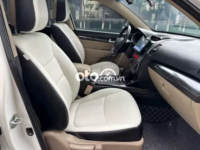 Chính chủ bán xe Kia Sorento 2016 2WD 2.4 GATHfull