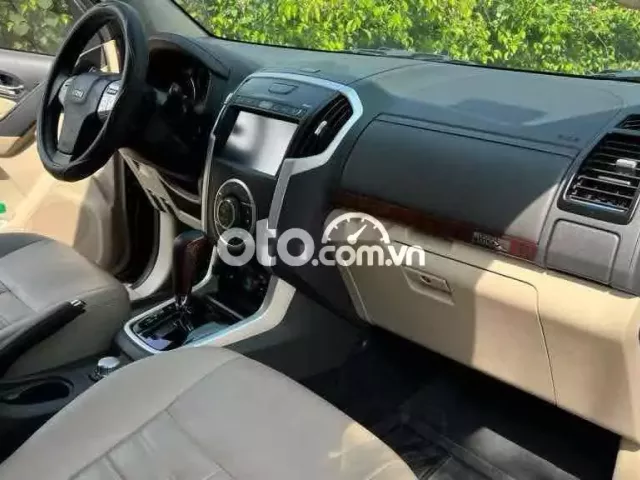 Isuzu Mu X 2019 3.0L 4x4 AT - 100 km