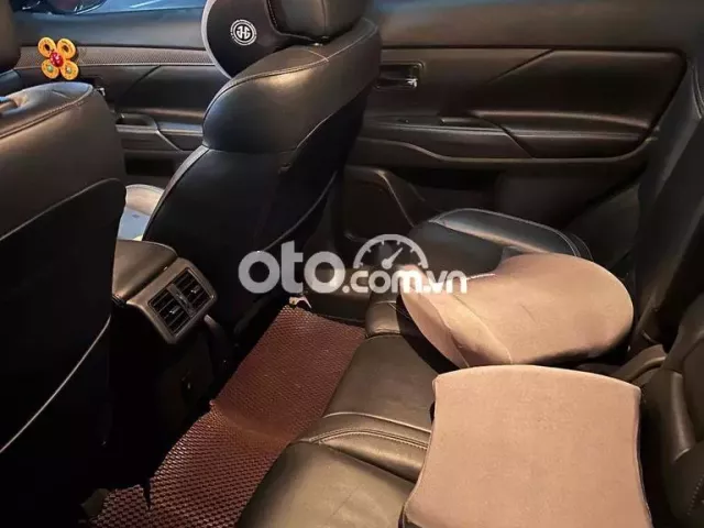 Mitsubishi Outlander 2021 2.0 CVT Premium - 770000