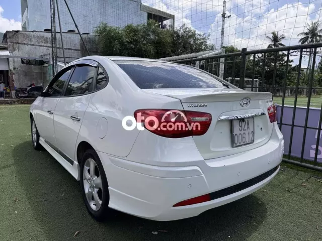 Hyundai Avante 2012 1.6 AT - 14560 km