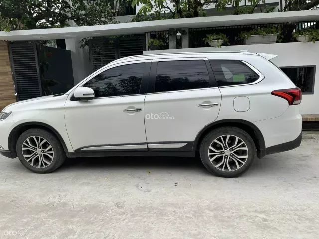 Mitsubishi Outlander 2018 tại Nghệ An