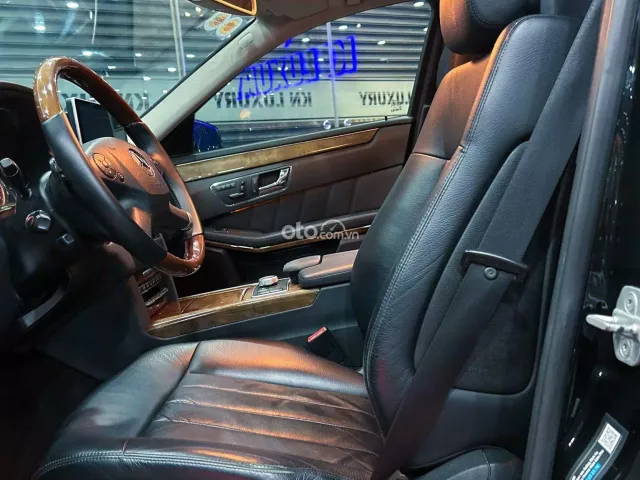 Chiếc xe keng & chất