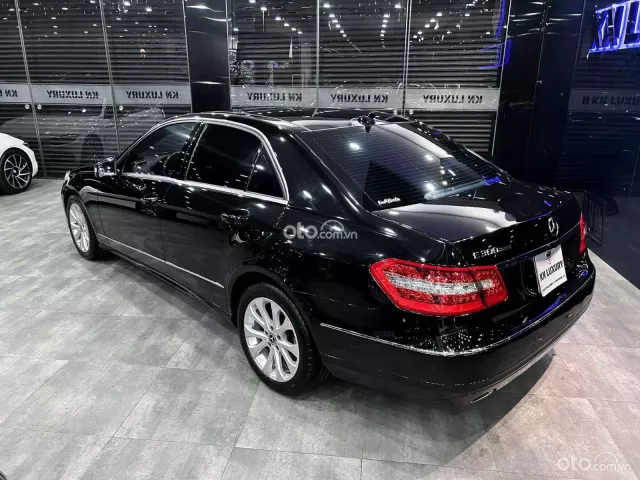 Chiếc xe keng & chất