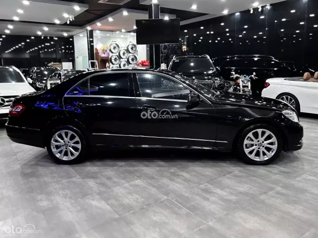 Chiếc xe keng & chất