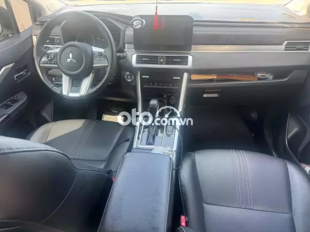 Mitsubishi Xpander 2023 Premium 1.5 AT - 57000 km