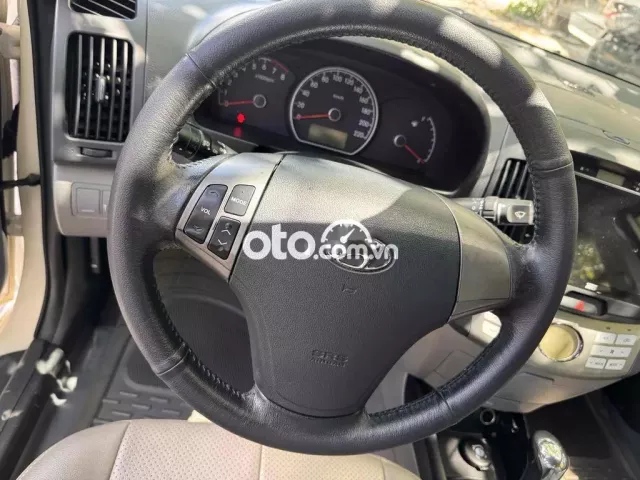 Hyundai Avante 2012 1.6 AT - 14560 km