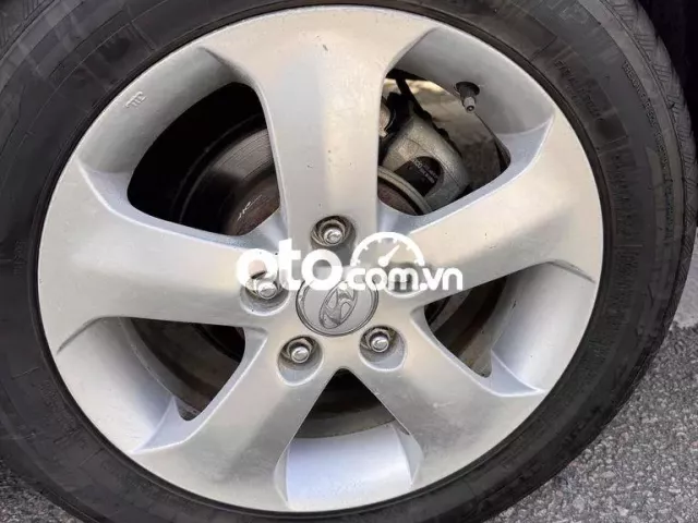 Hyundai Avante 2012 1.6 AT - 14560 km