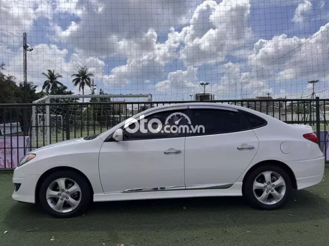 Hyundai Avante 2012 1.6 AT - 14560 km