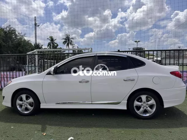 Hyundai Avante 2012 1.6 AT - 14560 km