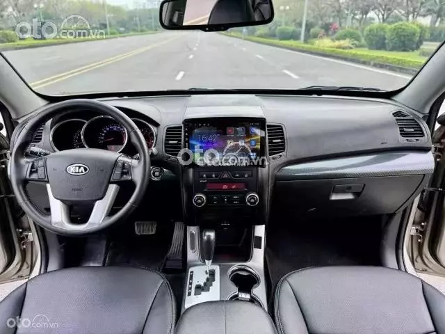 Kia soren to 7 chỗ bao đâm đụng bao ngập nước giá êm